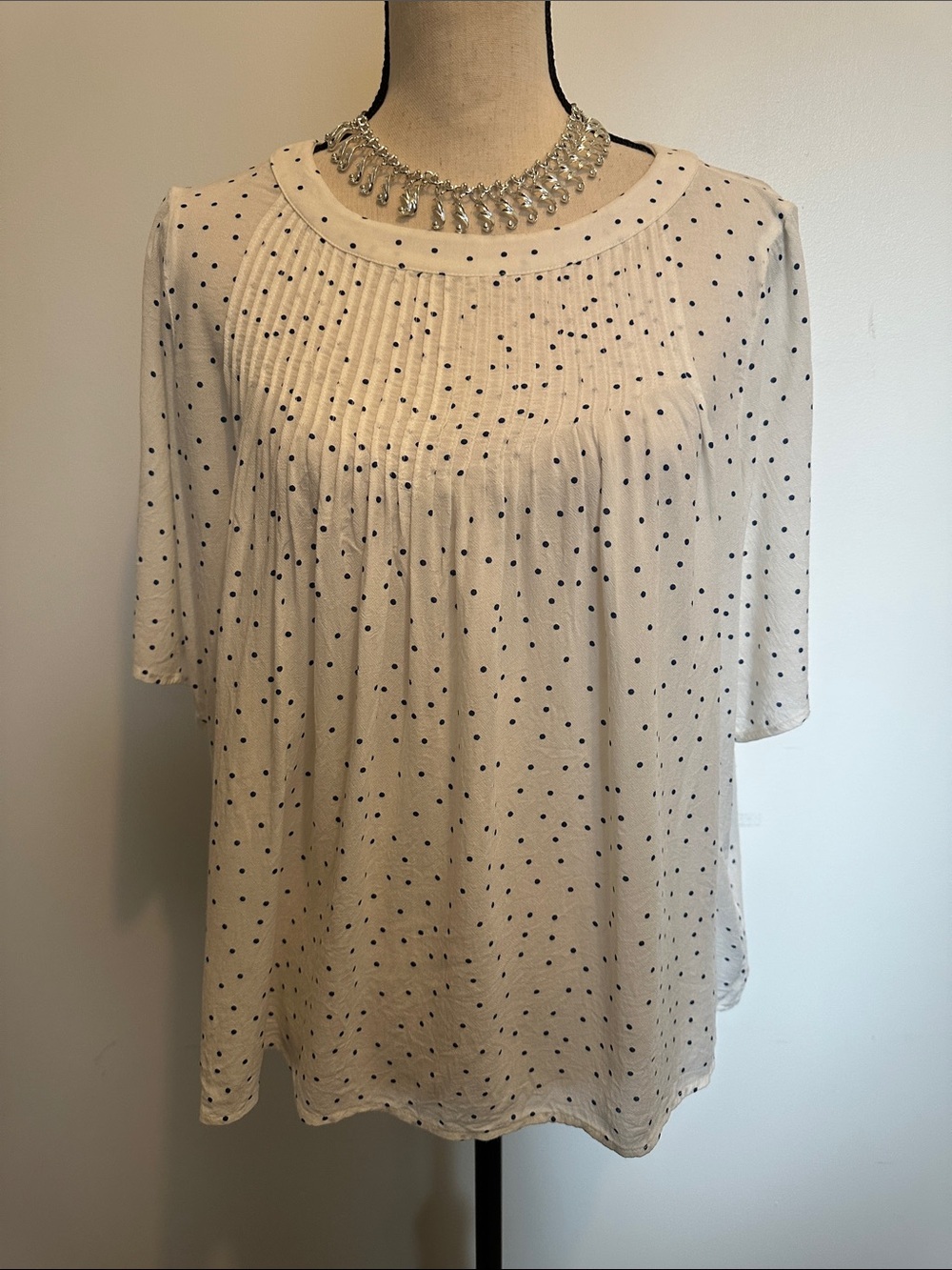 GAP Cream Short Sleeve Navy Blue Polka Dot Pintuck Blouse Top Large Boho